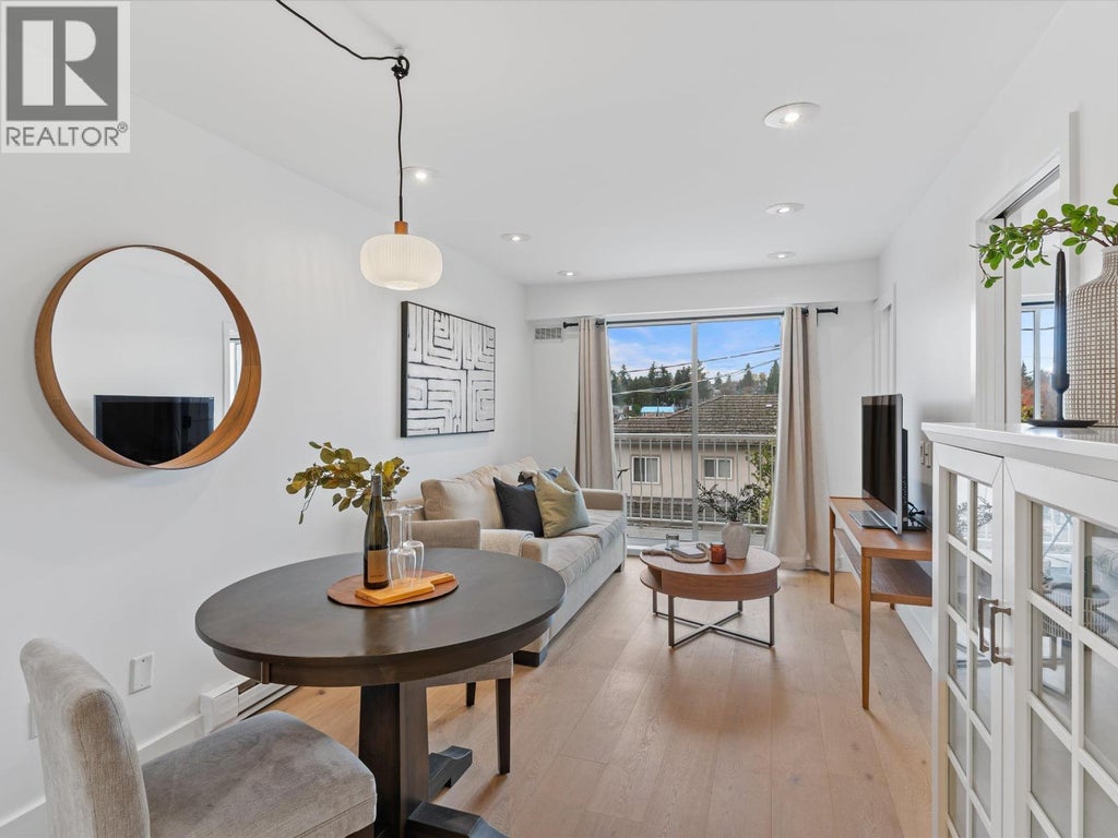 201 4315 Fraser Street, Vancouver