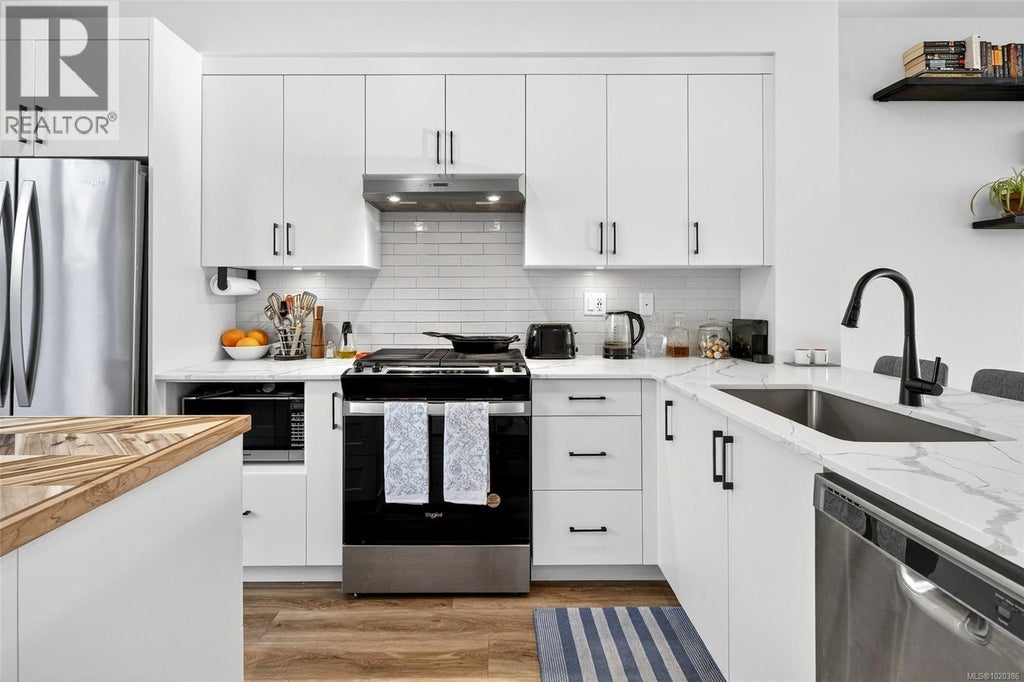 21 255 Caspian Drive, Colwood