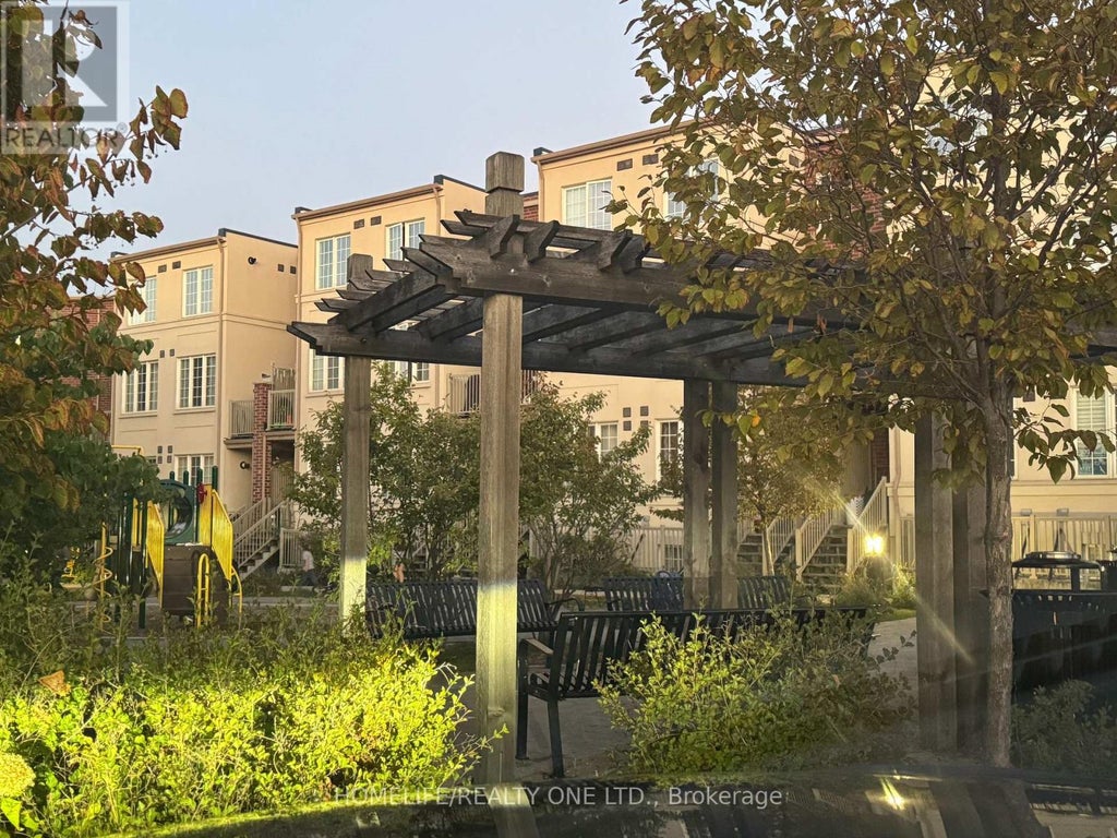 15 - 29 Island Road, Toronto (west Hill)