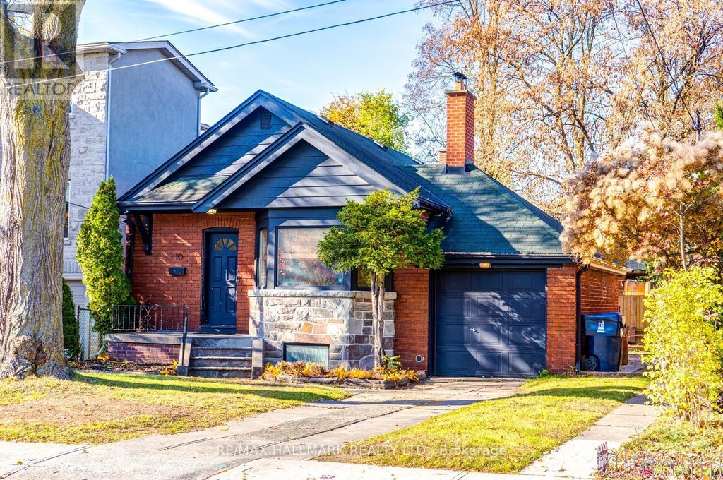 10 Coxwell Boulevard, Toronto (east York)