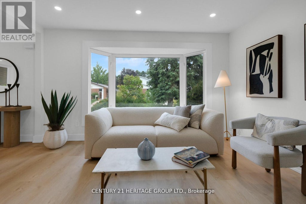 43 Howell Square, Toronto (malvern)