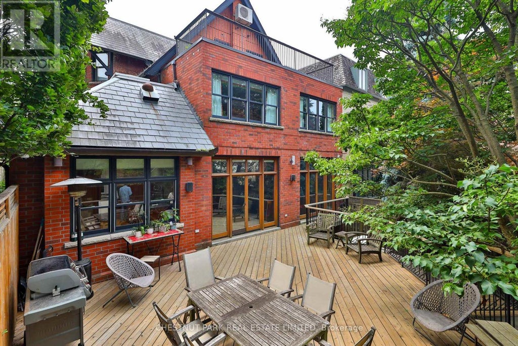 46 Lowther Avenue, Toronto (annex)