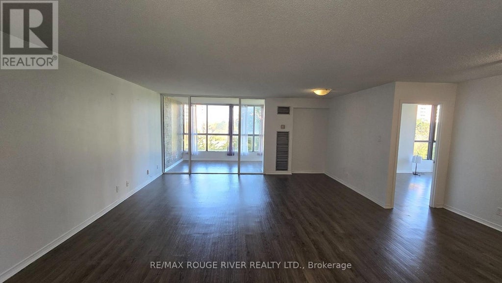 309 - 8 Silver Bell Grove, Toronto (malvern)