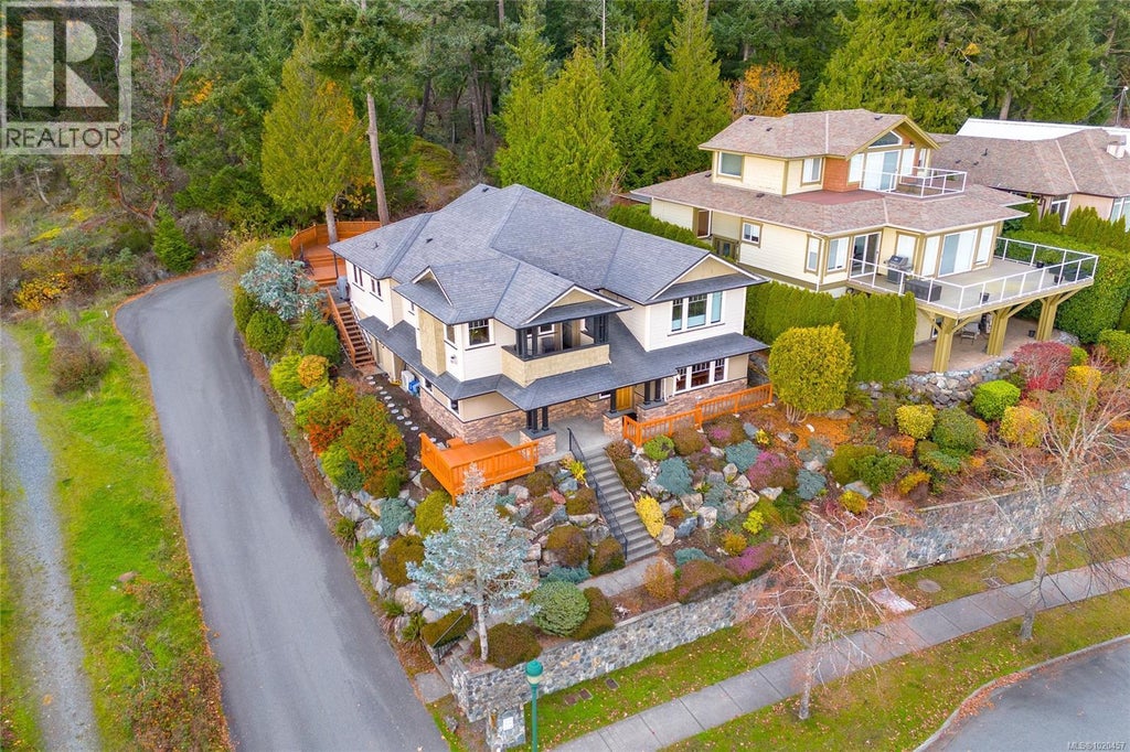 3538 Promenade Crecent, Colwood