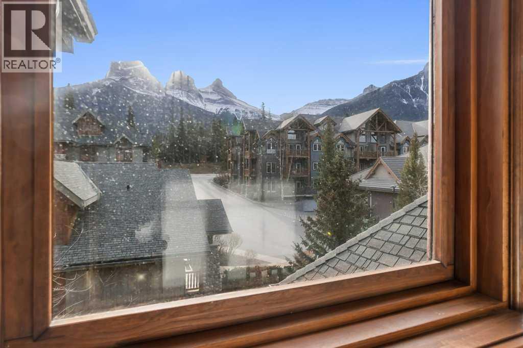 319, 170 Crossbow Place, Canmore
