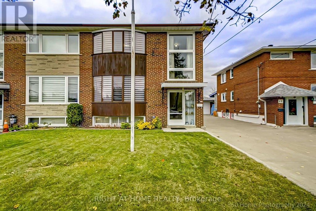 19 Martini Drive, Toronto (brookhaven-Amesbury)