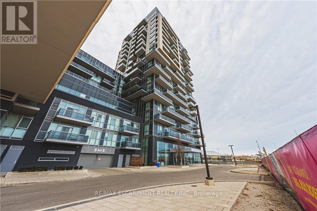 2001 - 2093 Fairview Street, Burlington (freeman)