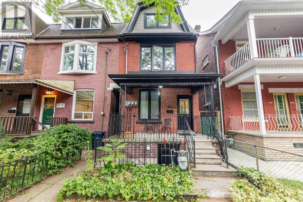 204 Roxton Road, Toronto (trinity-Bellwoods)