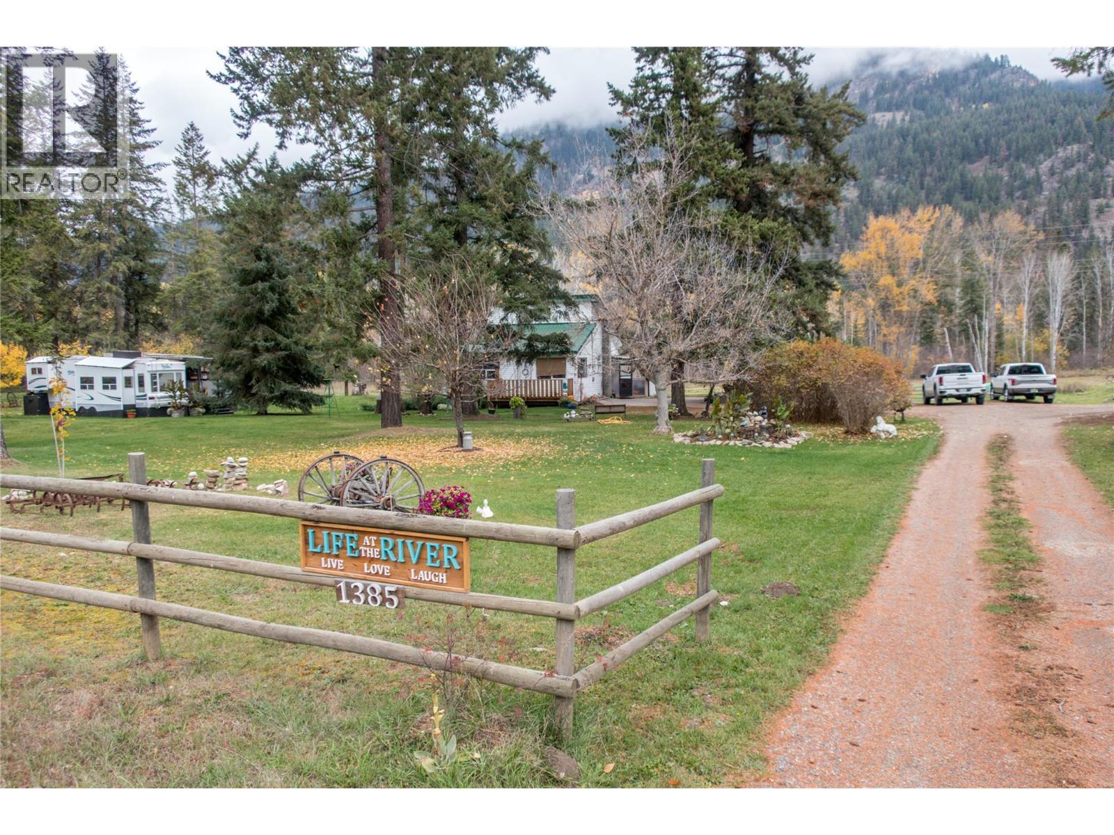 1385 6 Highway. Cherryville, British Columbia