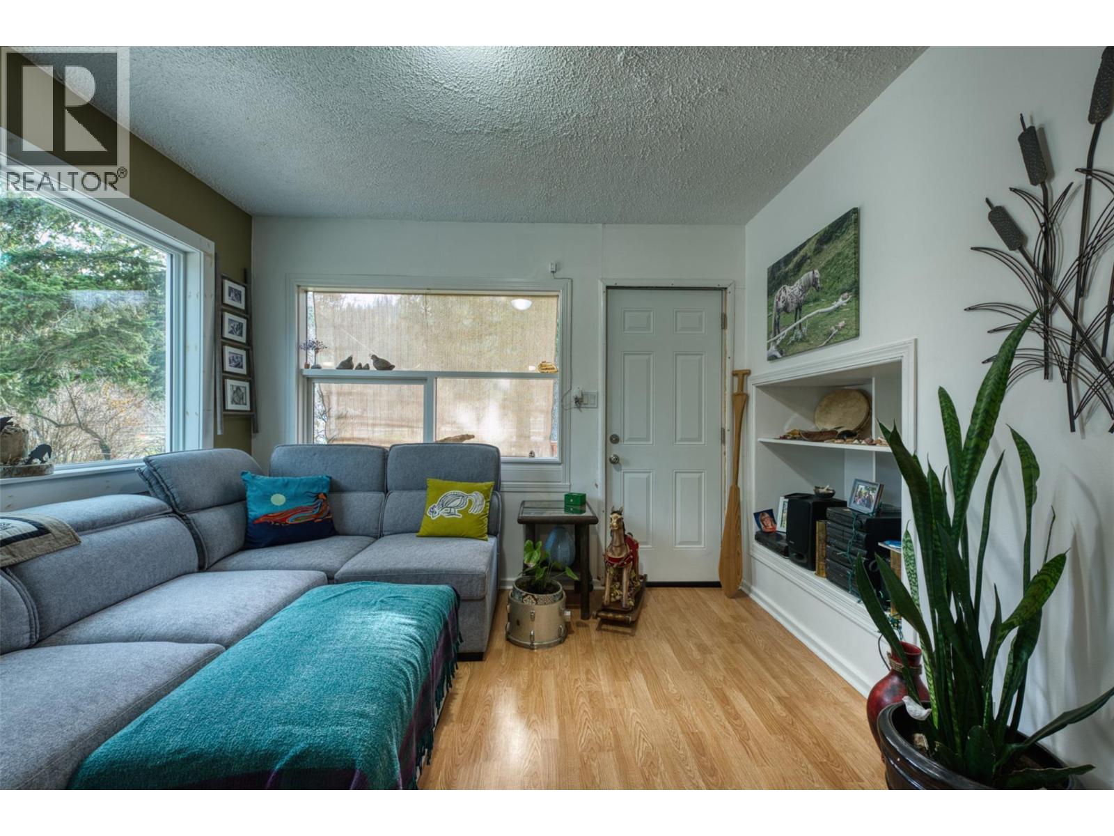 1385 6 Highway. Cherryville, British Columbia