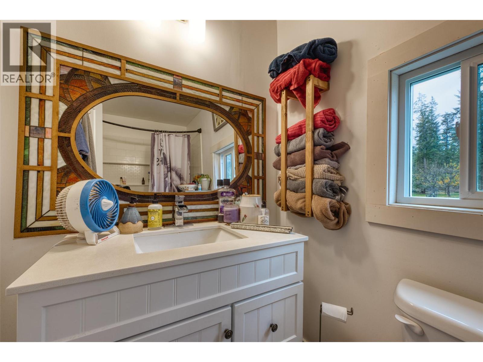 1385 6 Highway. Cherryville, British Columbia