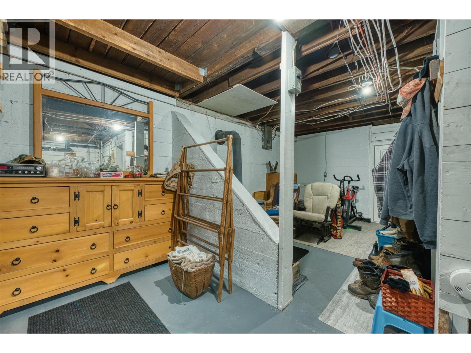 1385 6 Highway. Cherryville, British Columbia