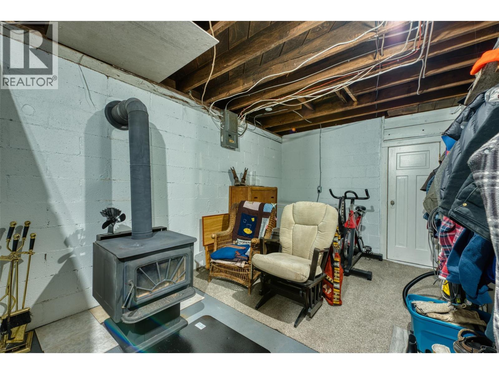 1385 6 Highway. Cherryville, British Columbia