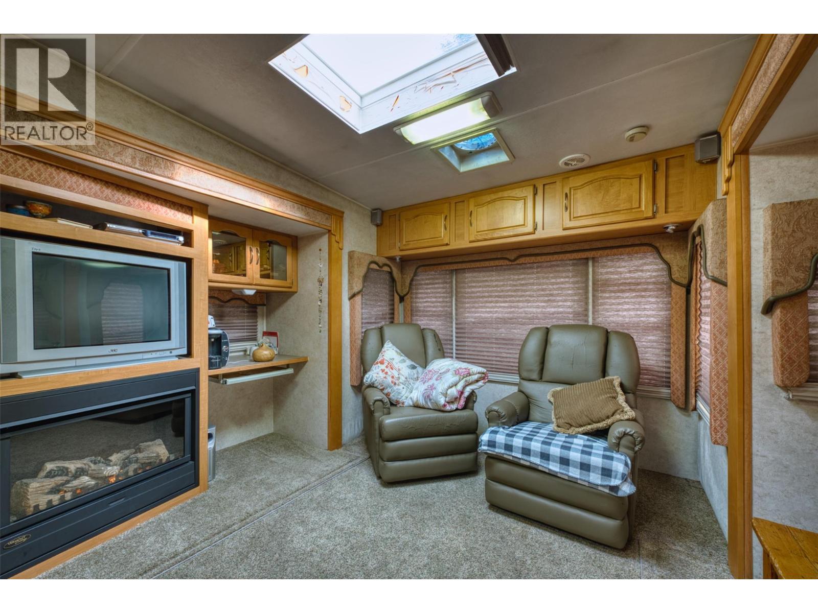 1385 6 Highway. Cherryville, British Columbia