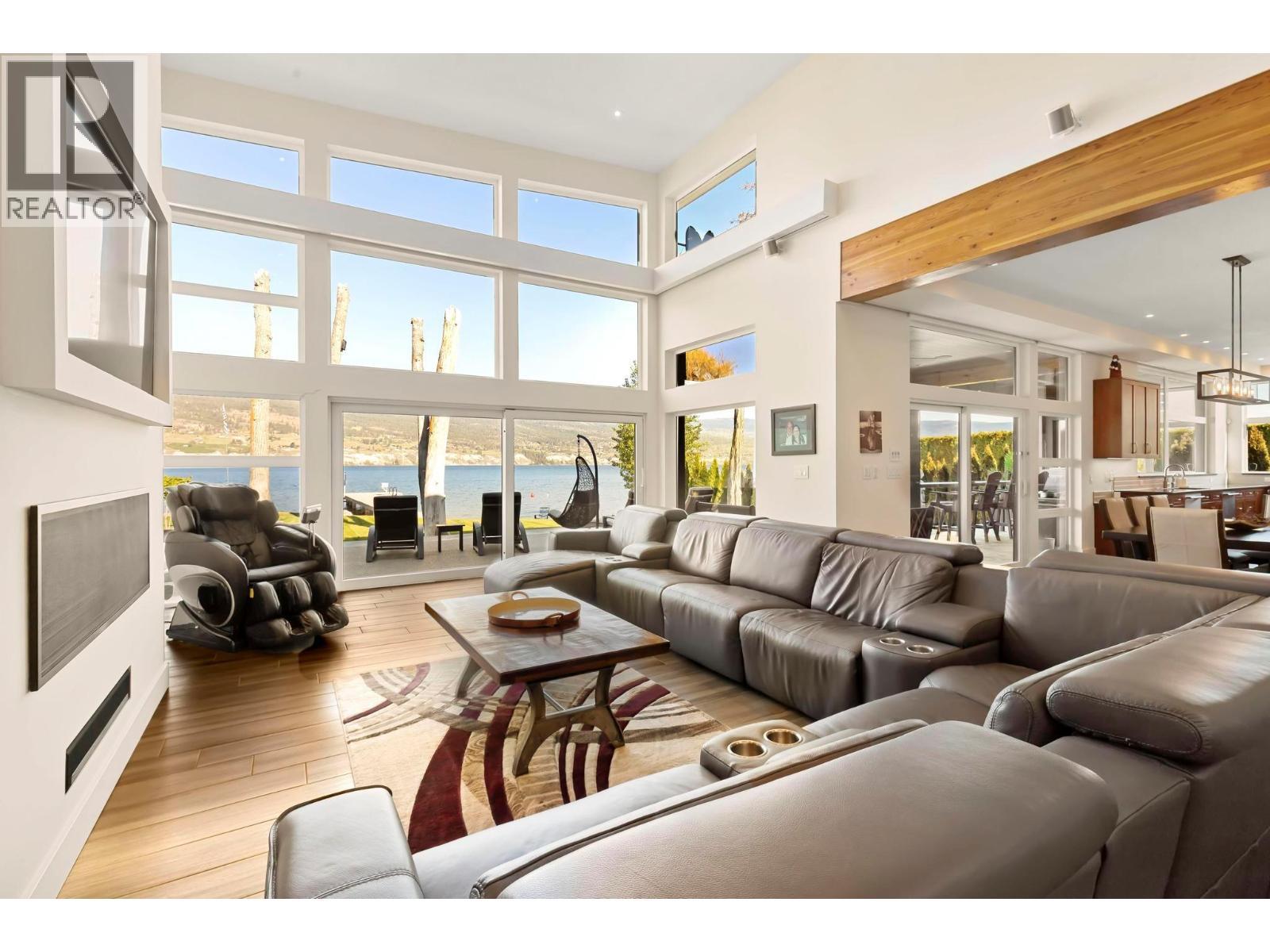 704 Stonor Street. Summerland, British Columbia