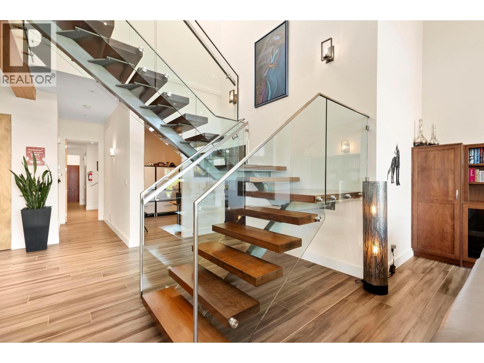 704 Stonor Street. Summerland, British Columbia