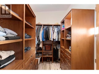 704 Stonor Street. Summerland, British Columbia