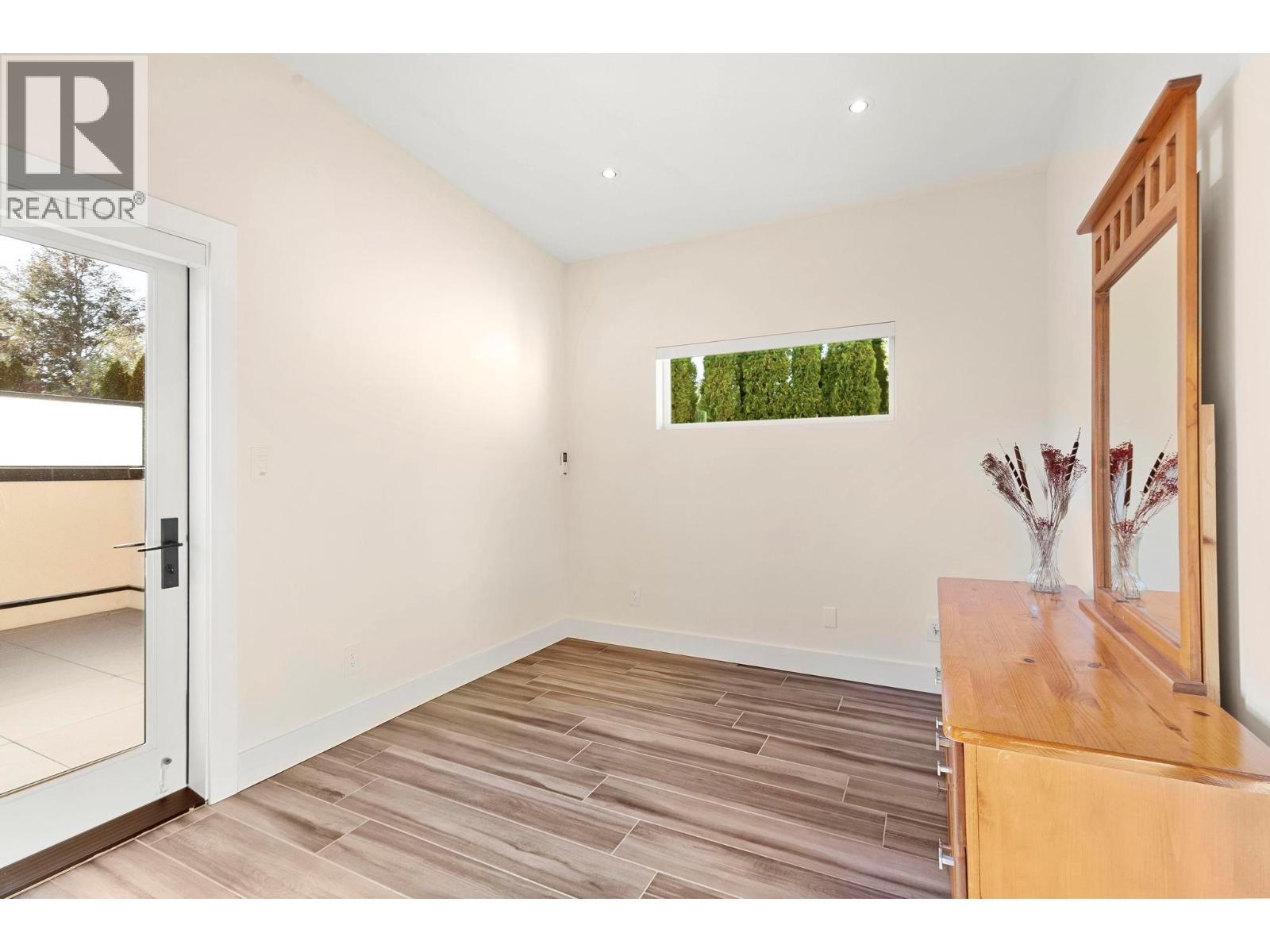 704 Stonor Street. Summerland, British Columbia