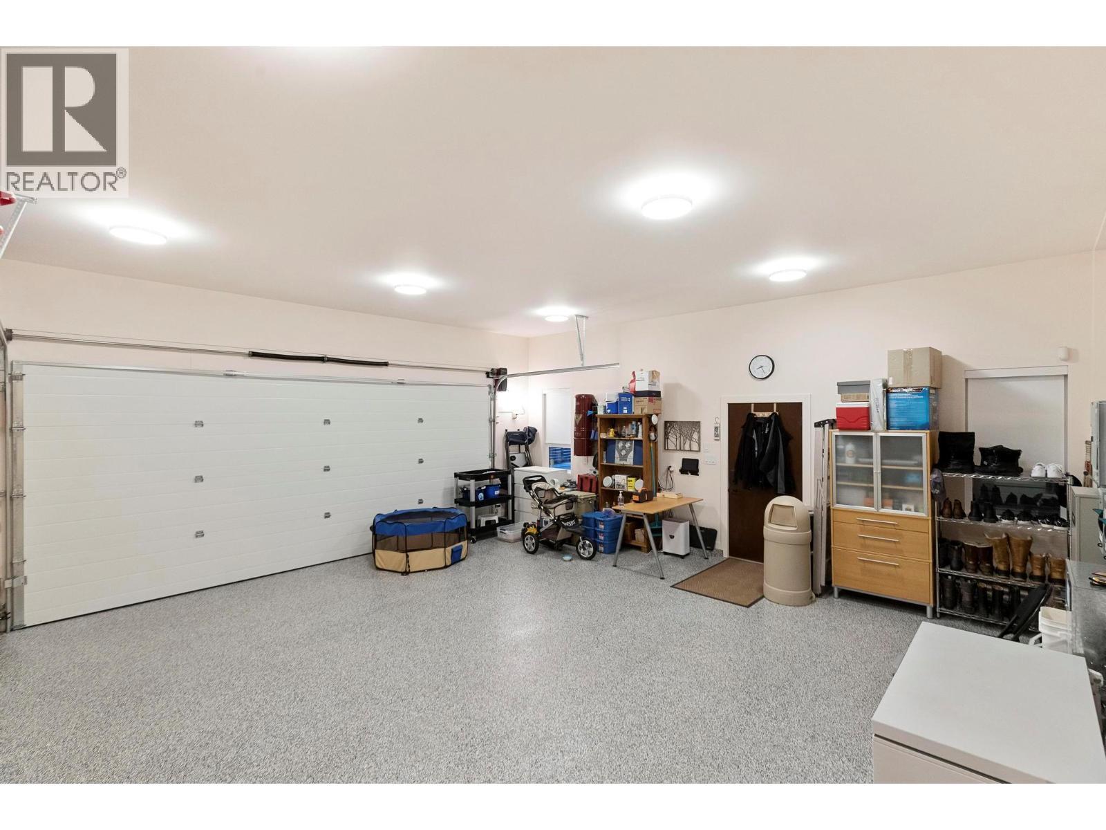 704 Stonor Street. Summerland, British Columbia