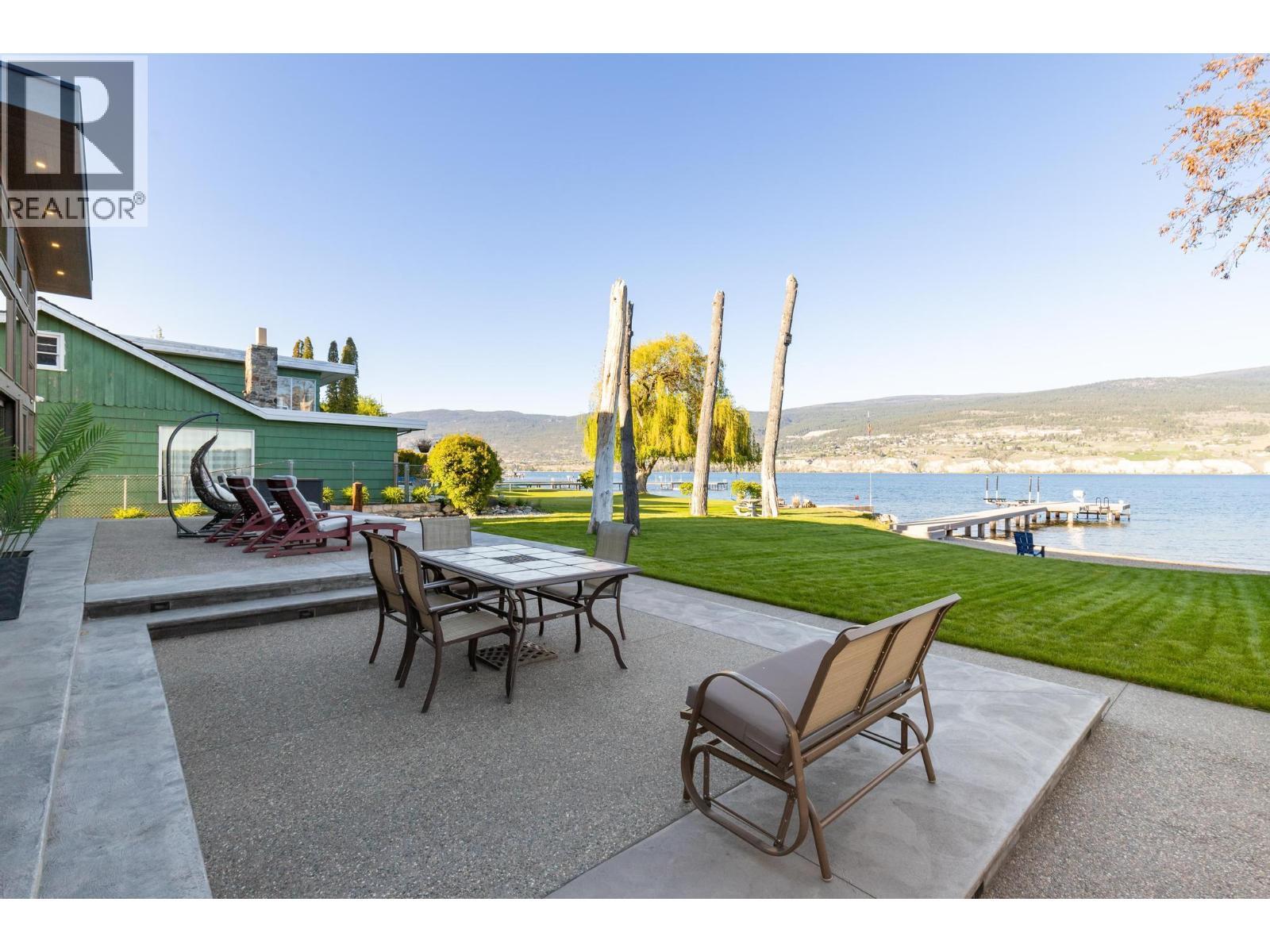 704 Stonor Street. Summerland, British Columbia