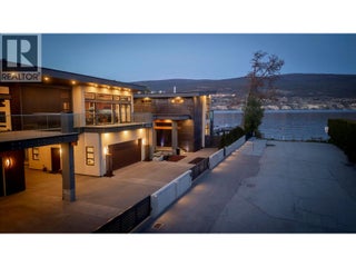 704 Stonor Street. Summerland, British Columbia