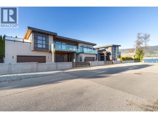 704 Stonor Street. Summerland, British Columbia