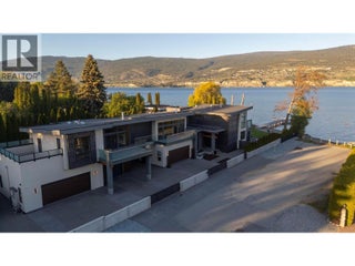 704 Stonor Street. Summerland, British Columbia
