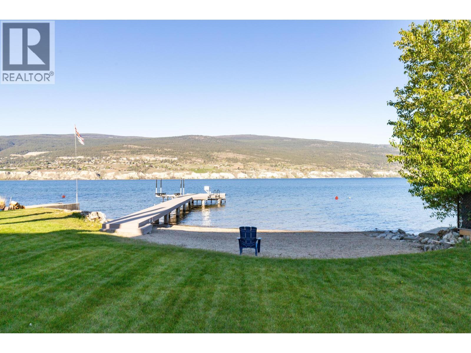704 Stonor Street. Summerland, British Columbia
