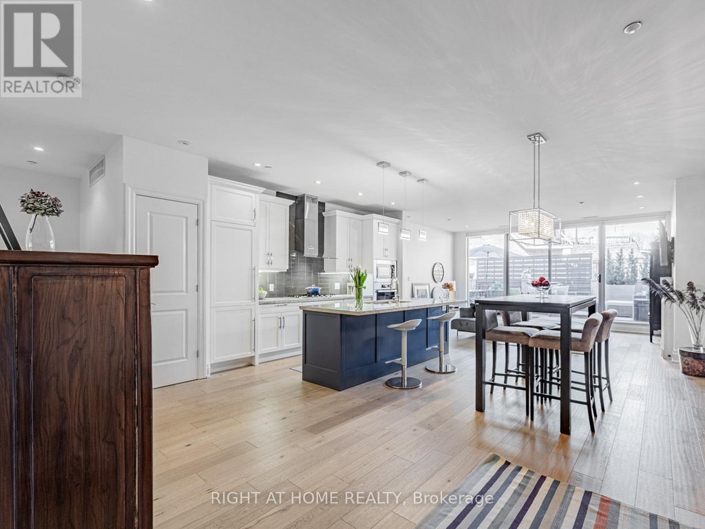 207 - 1 Rainsford Road, Toronto (the Beaches)