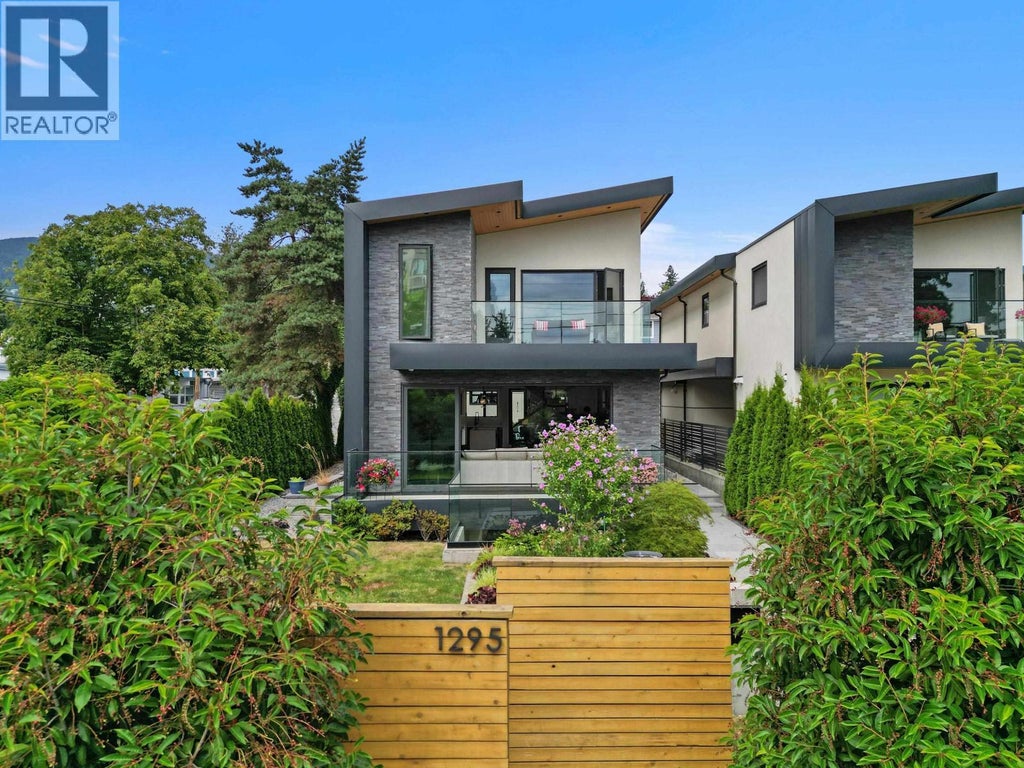 1295 Duchess Avenue, West Vancouver