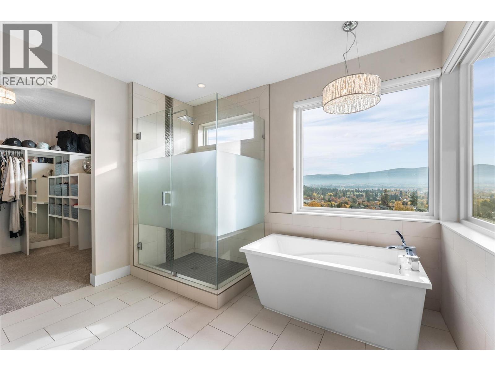 747 Traditions Crescent. Kelowna, British Columbia