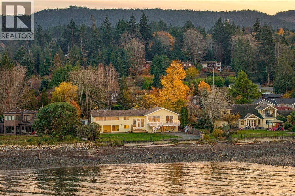 7850 Shangri-la Road, Lantzville