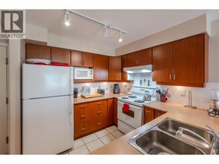 7600 Cottonwood Drive Unit# 404. Osoyoos, British Columbia