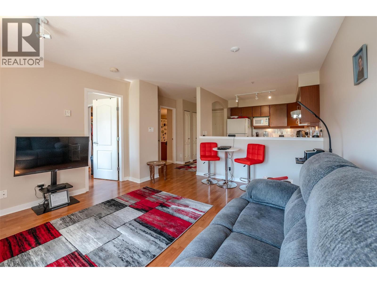 7600 Cottonwood Drive Unit# 404. Osoyoos, British Columbia