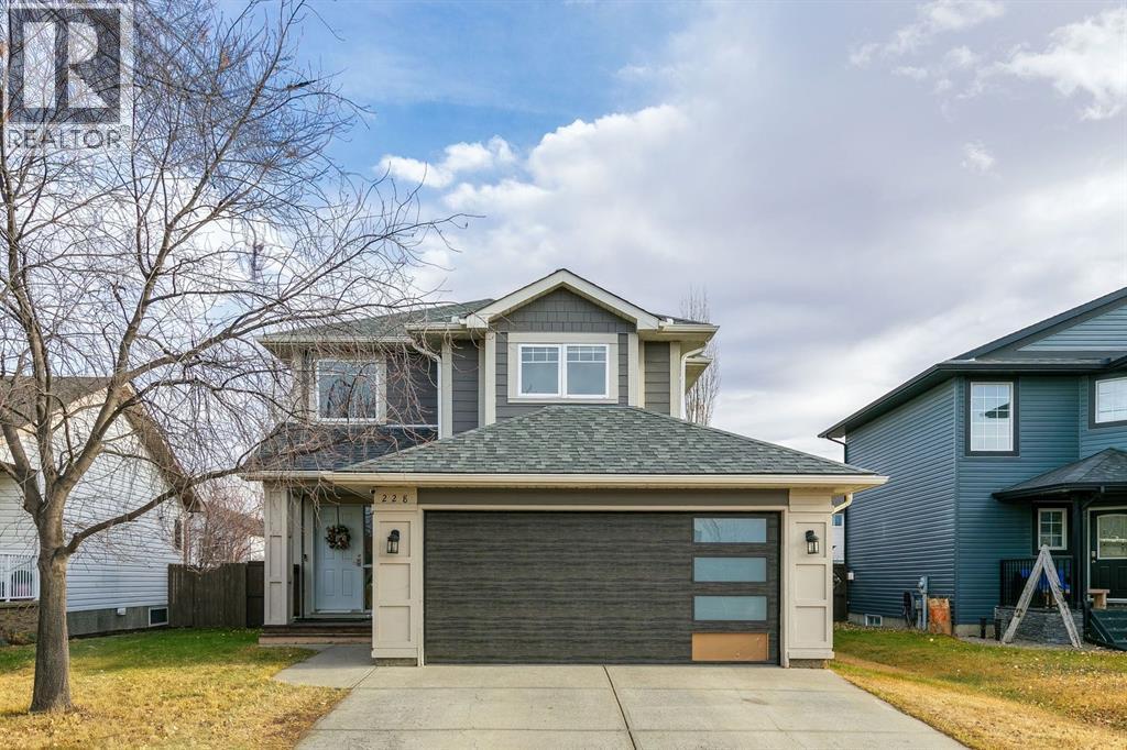 228 Woodhaven Drive, Okotoks