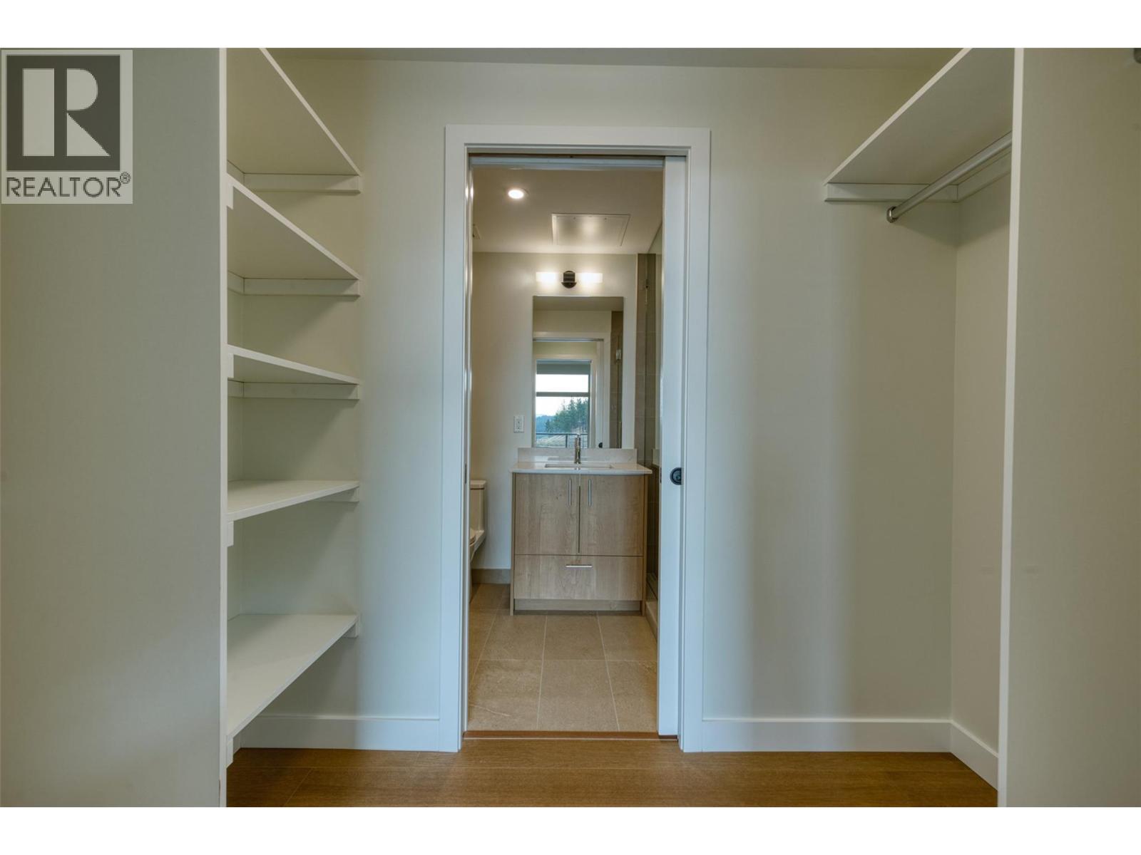 9652 Benchland Drive Unit# 205. Lake Country, British Columbia