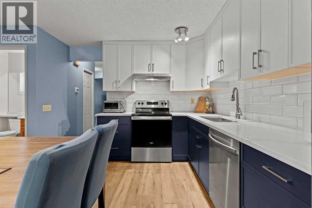 6 Castleglen Road Ne, Calgary