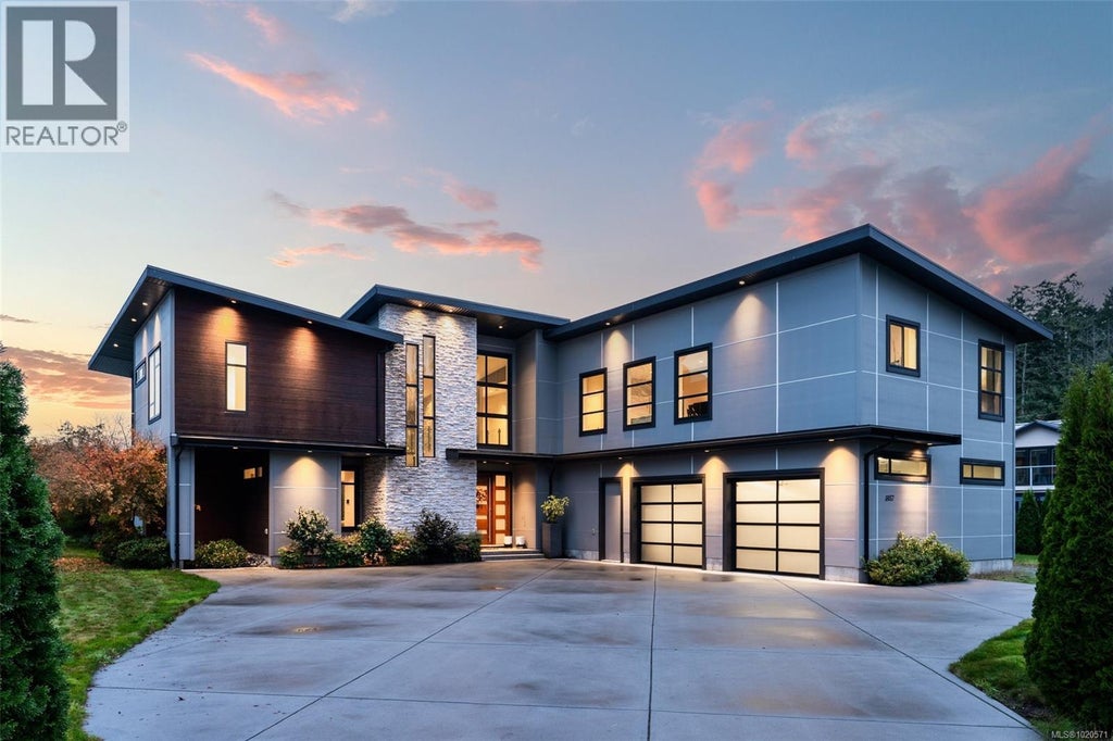 1857 Mcmicken Road, North Saanich