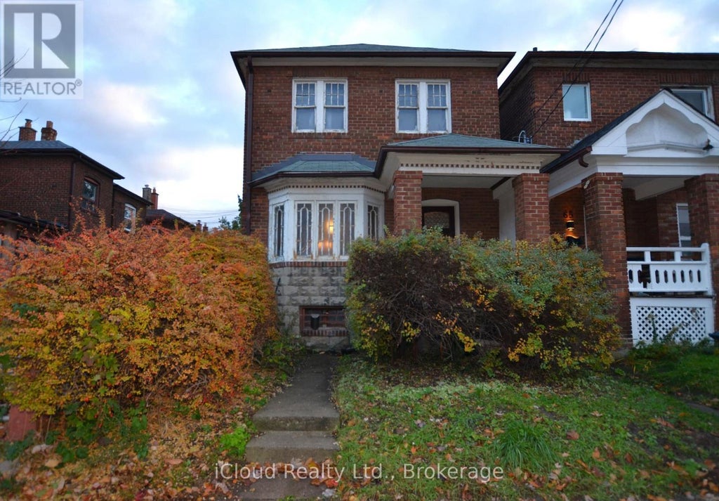 63 Ulster Street, Toronto (university)
