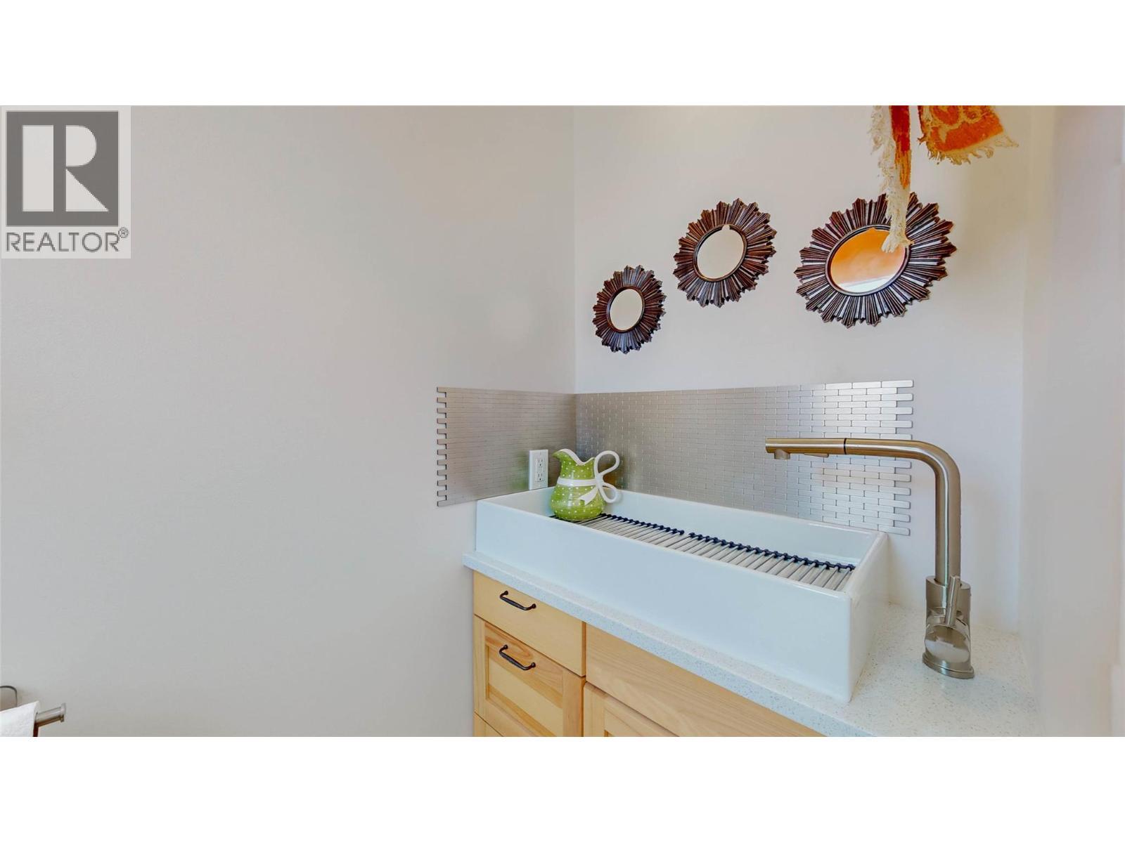 8029 Vedette Drive. Osoyoos, British Columbia