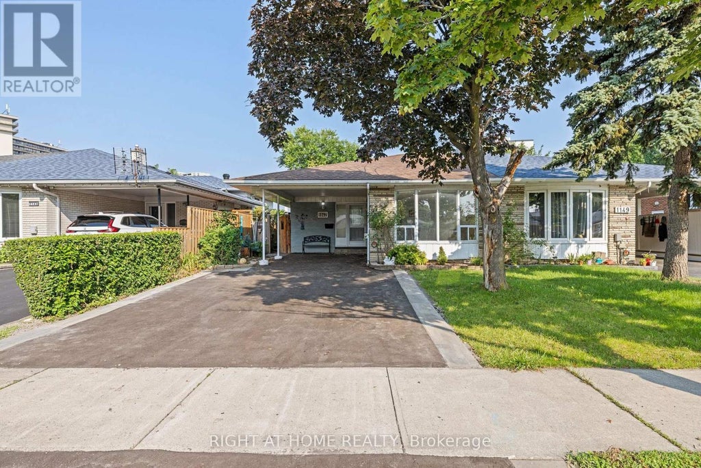 1147 Saturnia Crescent, Mississauga (applewood)