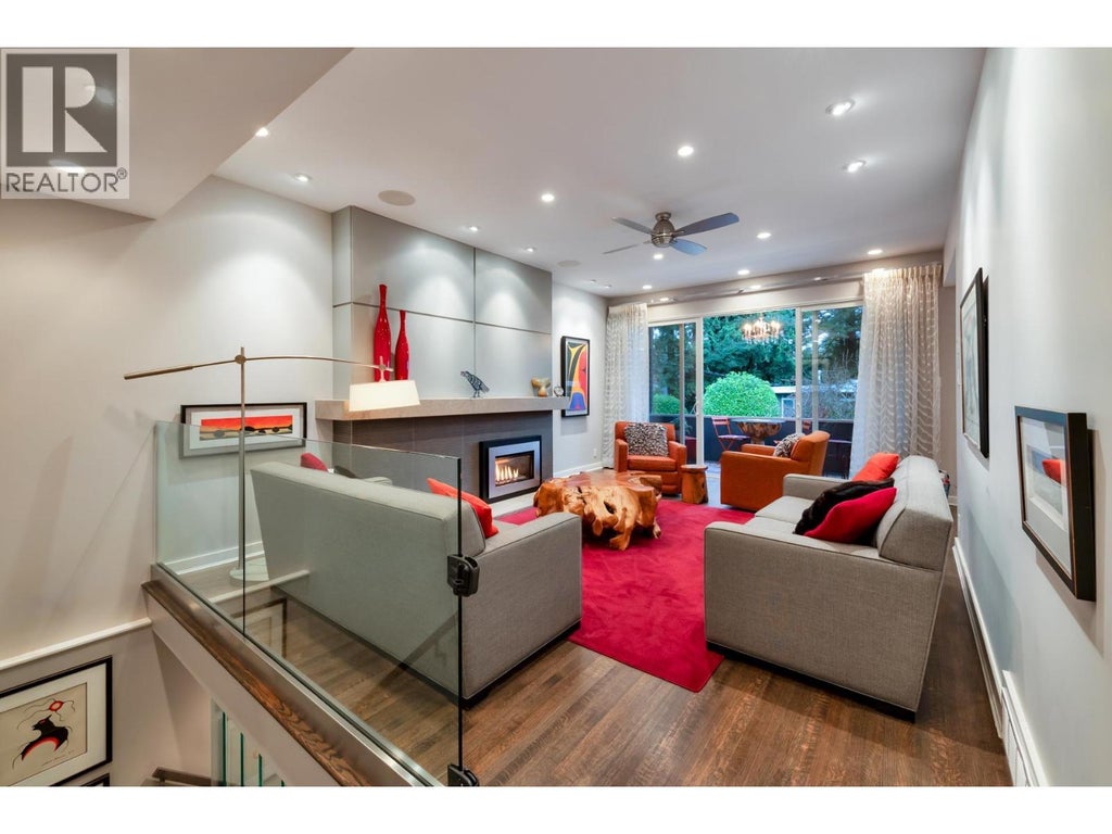 3669 Edgemont Boulevard, North Vancouver