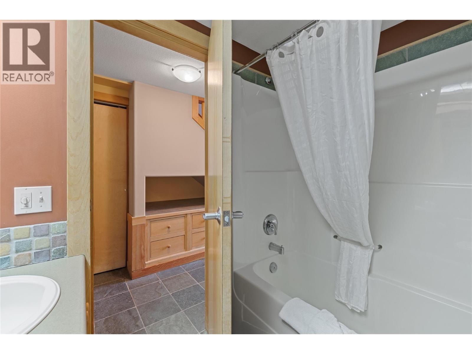 5335 Big White Road Unit# 220. Big White, British Columbia