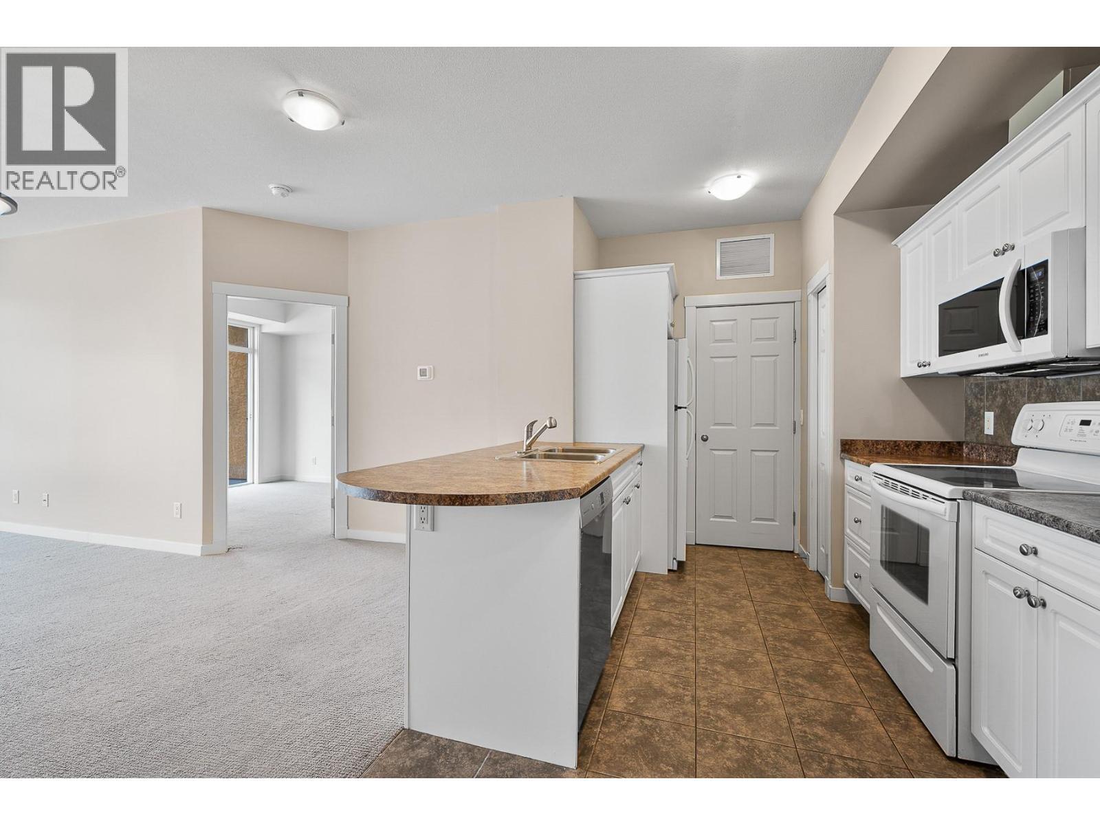 3550 Woodsdale Road Unit# 414. Lake Country, British Columbia