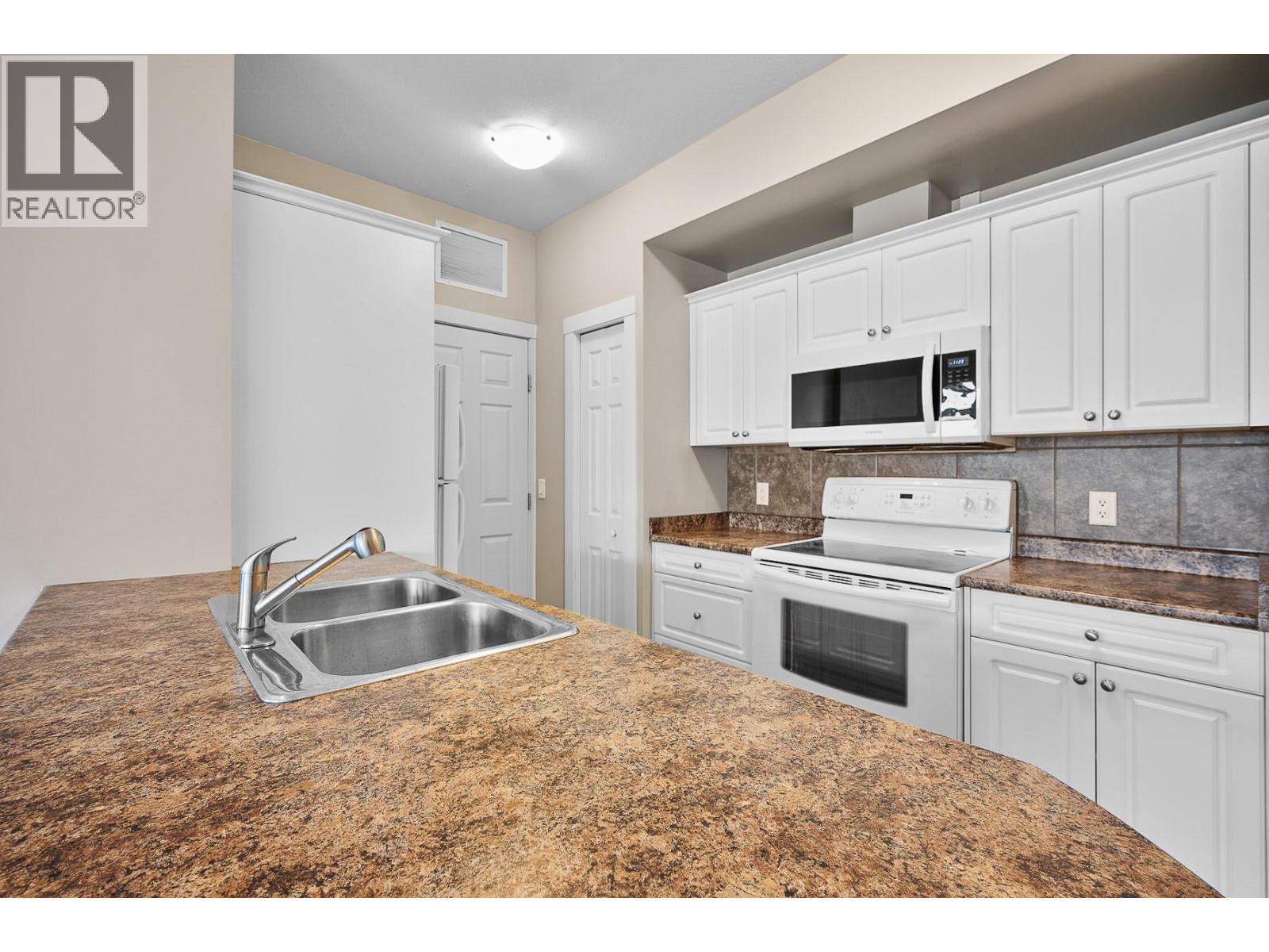 3550 Woodsdale Road Unit# 414. Lake Country, British Columbia