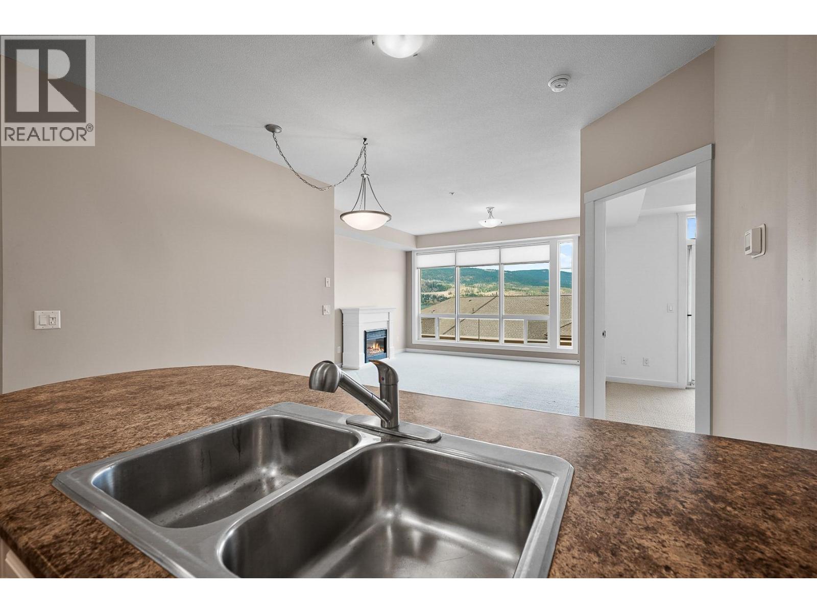 3550 Woodsdale Road Unit# 414. Lake Country, British Columbia