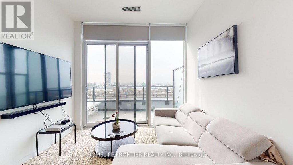 717 - 135 East Liberty Street, Toronto (niagara)