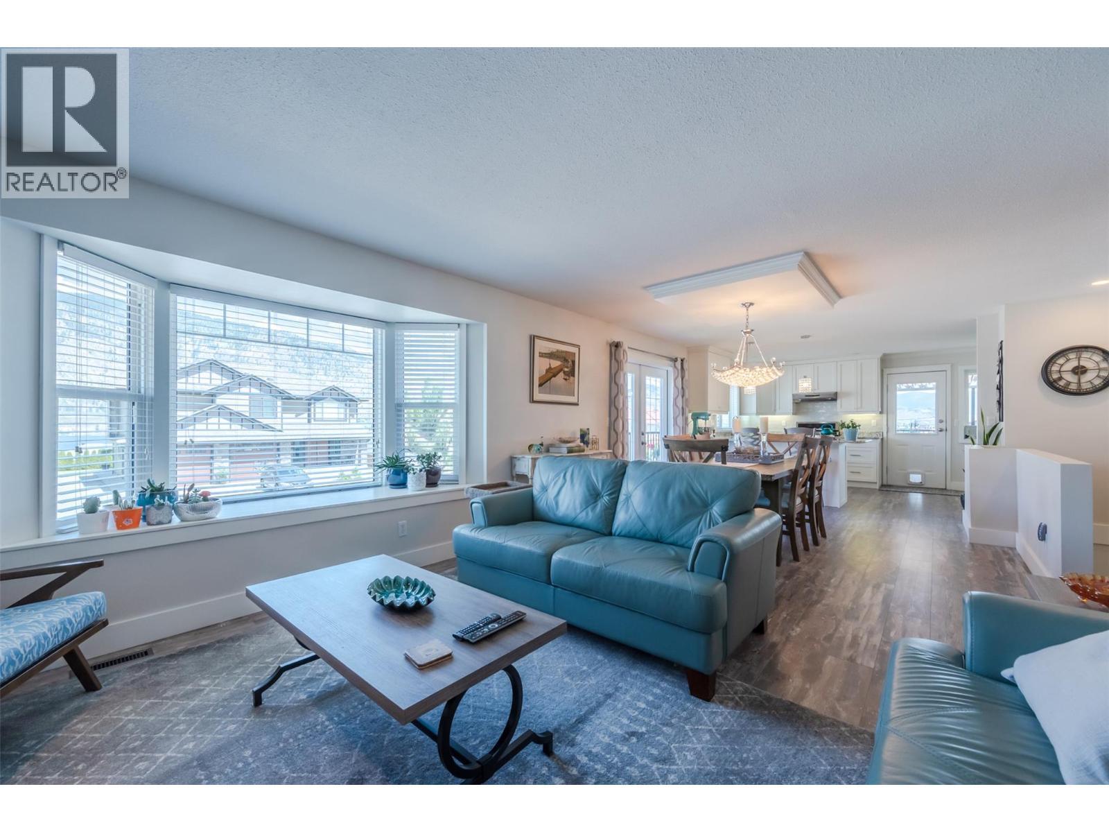 6 Mcintosh Court. Osoyoos, British Columbia