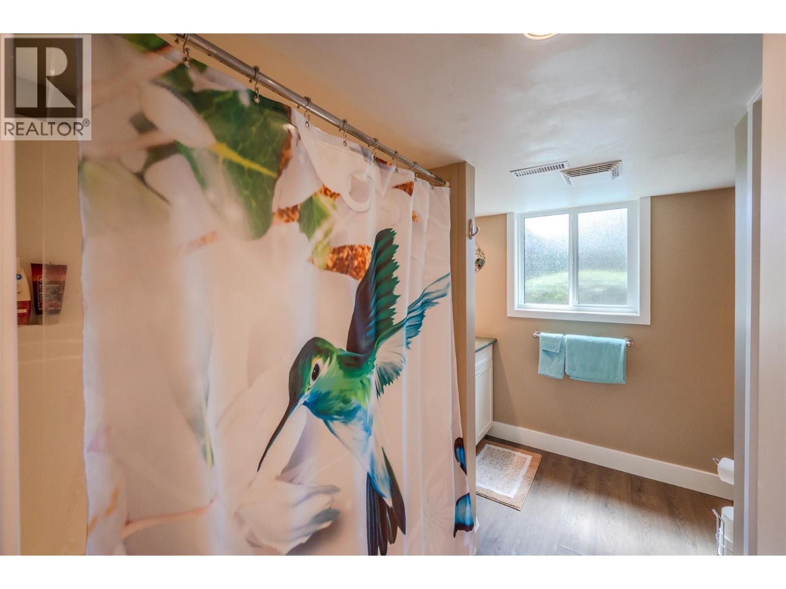 6 Mcintosh Court. Osoyoos, British Columbia