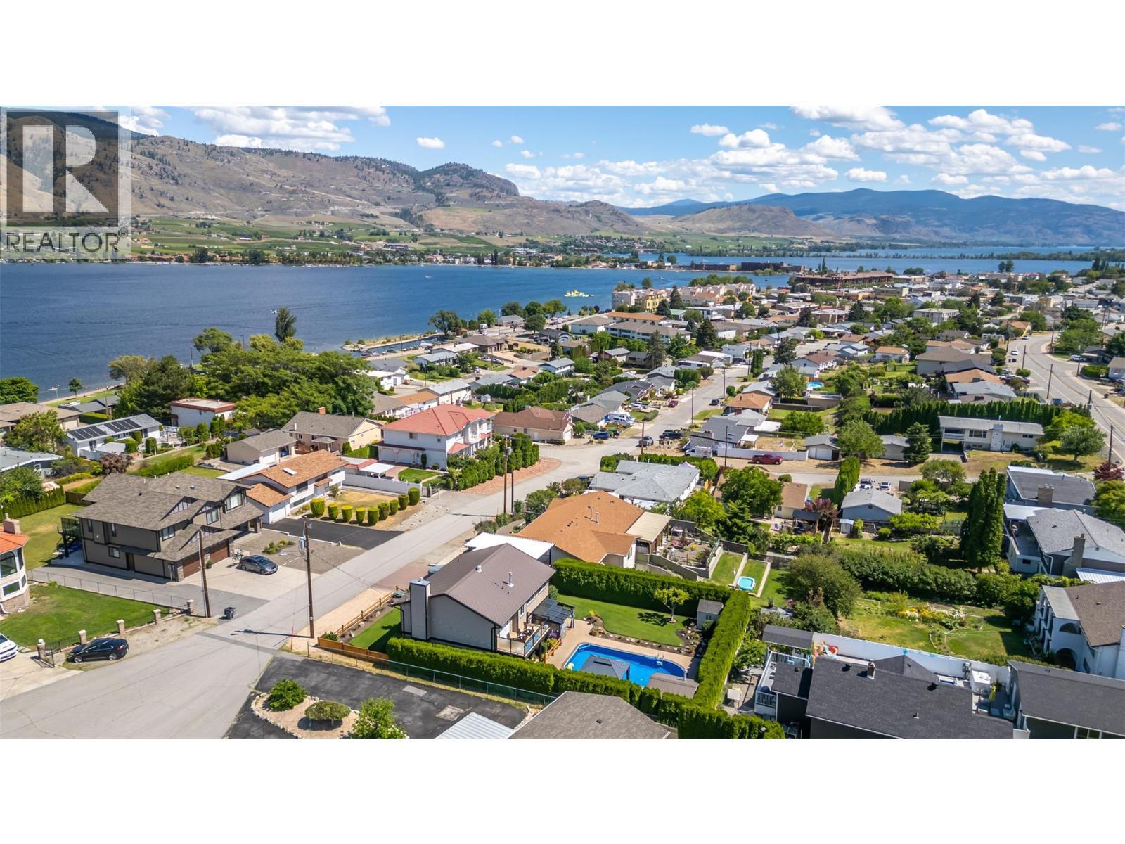 6 Mcintosh Court. Osoyoos, British Columbia